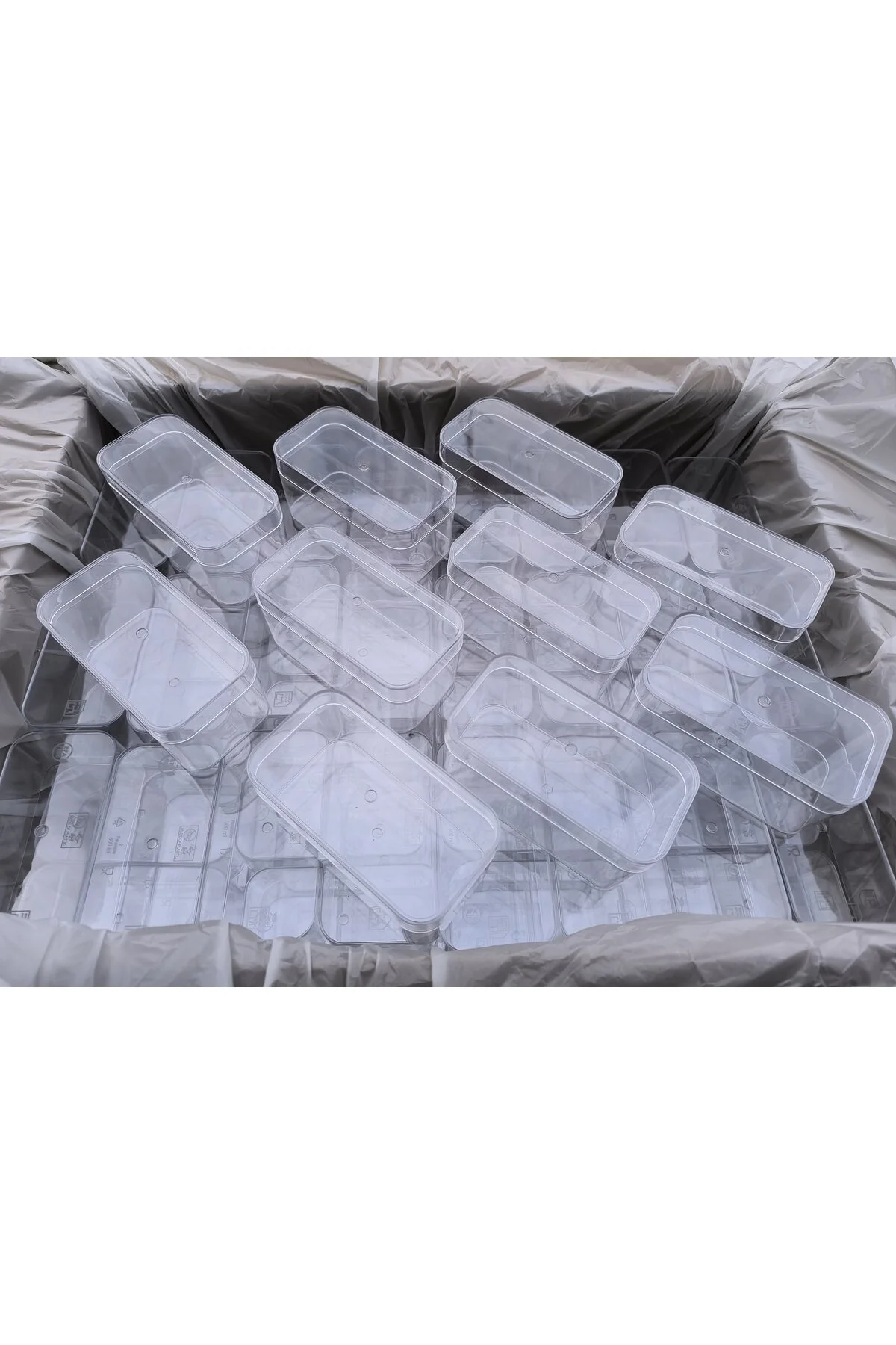 Sert Plasti̇k Mi̇ka Tatli Sunum Kasesi̇ Kapakli 12 Adet Ti̇rami̇su,Spungle,Profi̇terol,Magnolya,Pudi̇ng — Kase (2)